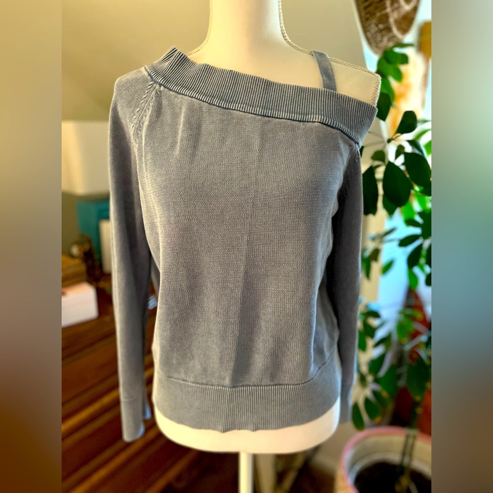 Calvin Klein sweater